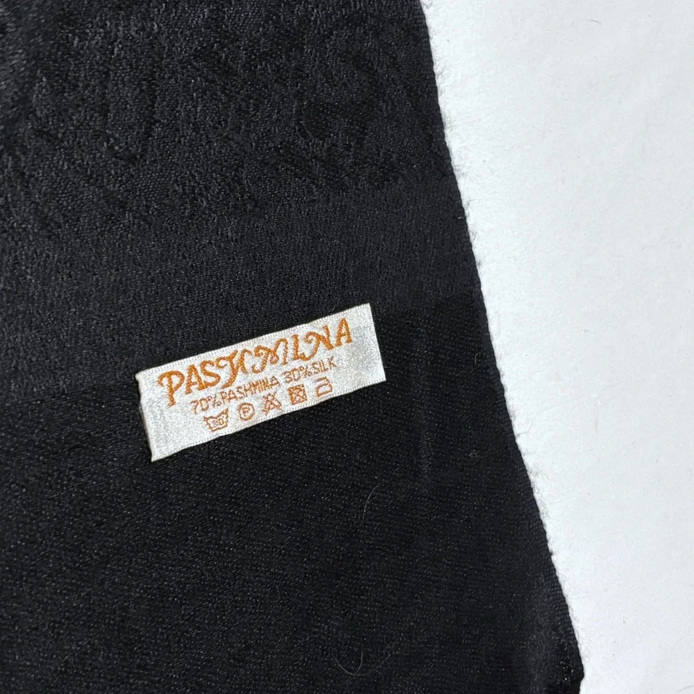 Pashmina Scarf Unisex OS Black Cashmere Silk Blend Paisley Jacquard Fringe Wrap
